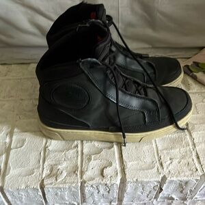 Women’s Harley Davidson sneaker